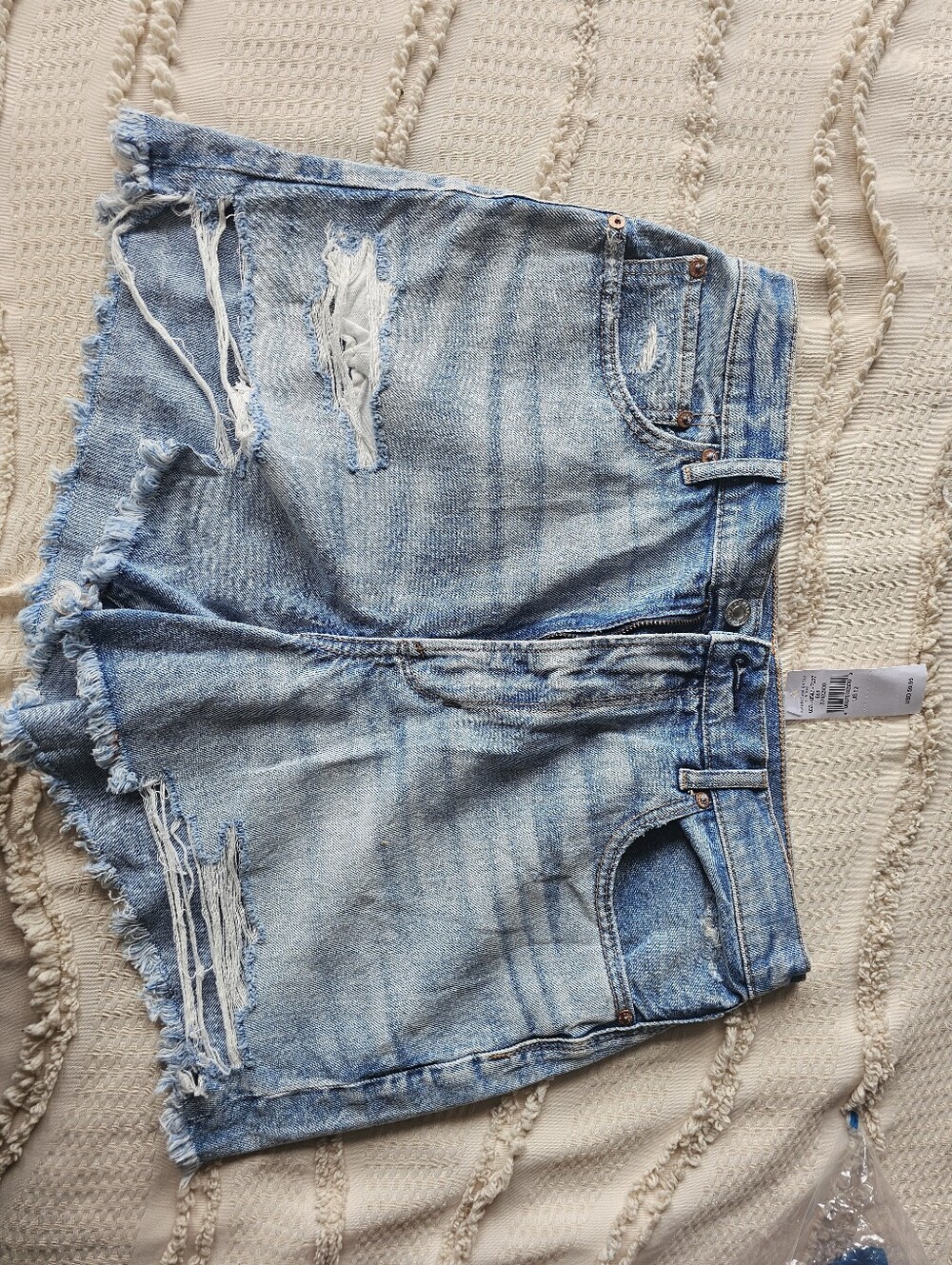 NWT American Eagle Outfitters Highest-Rise Light Blue Distressed Denim Shorts